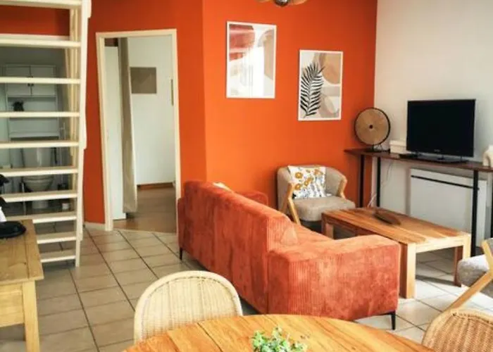 Duplex 2 Avec Jardin 15 Mn De Bayonne A * Urt